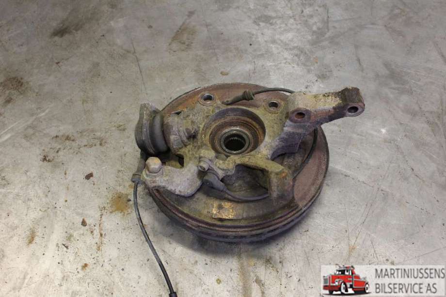Hjulspindel høyre foran til Nissan X-Trail 2002-2007 (T30) (T30) (NISSAN|)