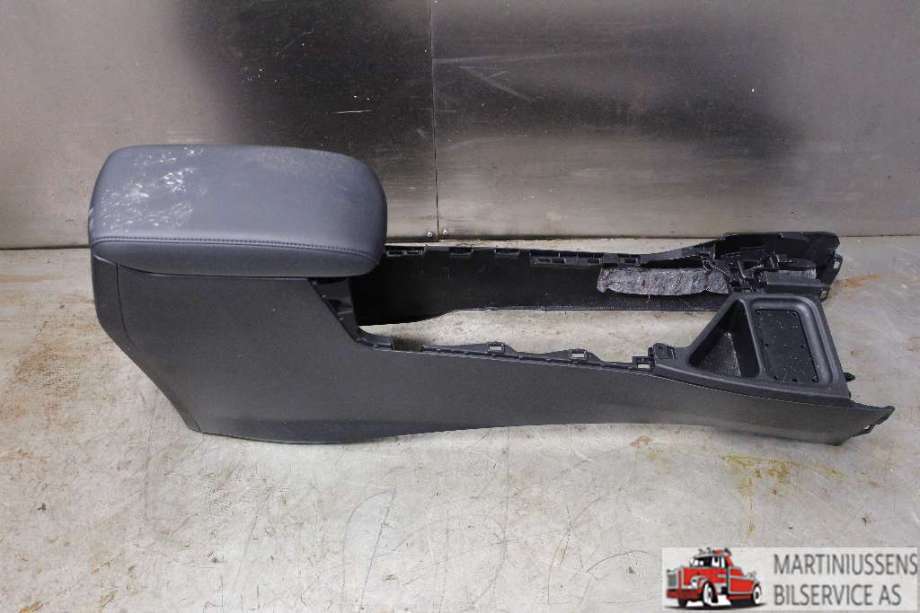 Sete armlene lokk til Toyota RAV4 2016-2019 (Type IV, Fase 2)  (TOYOTA|)