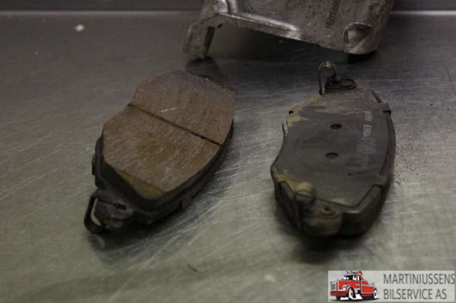 Bremsecaliper venstre foran til Ford Mondeo 2001-2007 (Type III) (FORD|)