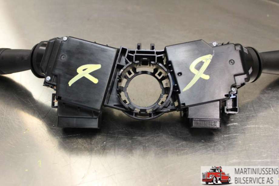 Bryter combi til Toyota RAV4 2016-2019 (Type IV, Fase 2)  (TOYOTA|)