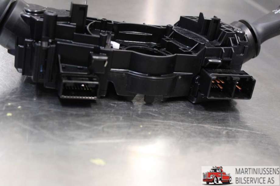 Bryter combi til Toyota RAV4 2016-2019 (Type IV, Fase 2)  (TOYOTA|)