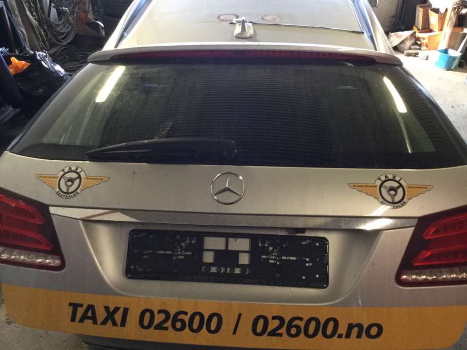 Bakluke til Mercedes E-Klasse, 2013-2016 (Fase 2) (W212) (W212) (MERCEDES|)