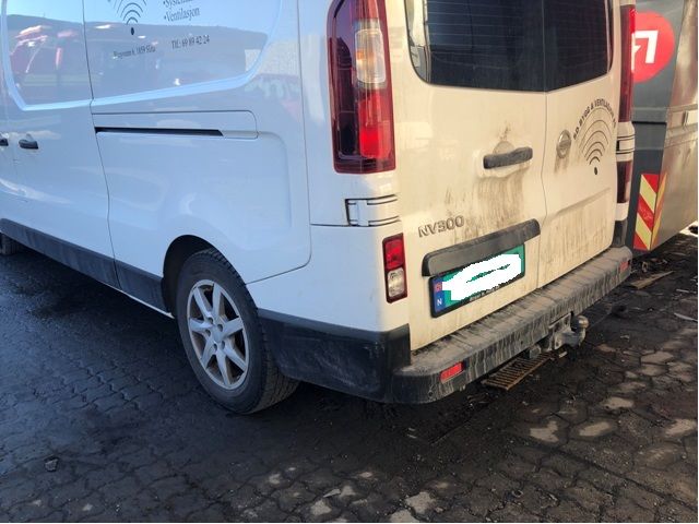 Støtfangerving venstre bak til Nissan NV300, 2016-->>  (NISSAN|)