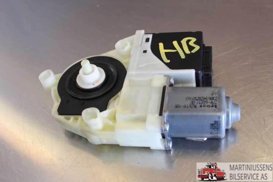 Ruteheis høyre til VW Passat 2005-2010 (B6) (B6) (VOLKSWAGEN|974226-131|)