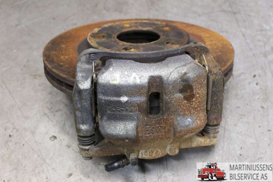 Bremsecaliper venstre foran til Nissan X-Trail 2014-2022 (T32) (T32) (NISSAN|)