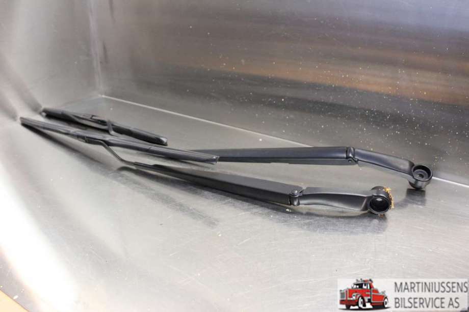 Viskerarmer frontrute til Hyundai i20, 2015-2020 (Type II)  (HYUNDAI|)