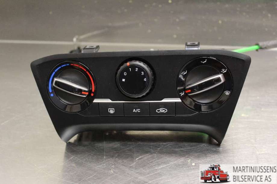 Varmeapparat betjening til Hyundai i20, 2015-2020 (Type II)  (HYUNDAI|97250C8110)