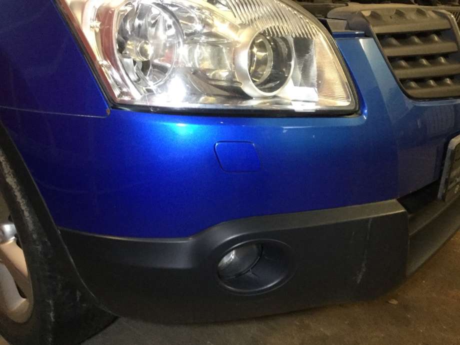 Støtfanger foran til Nissan Qashqai 2007-2010 (Type I, Fase 1)  (NISSAN|)