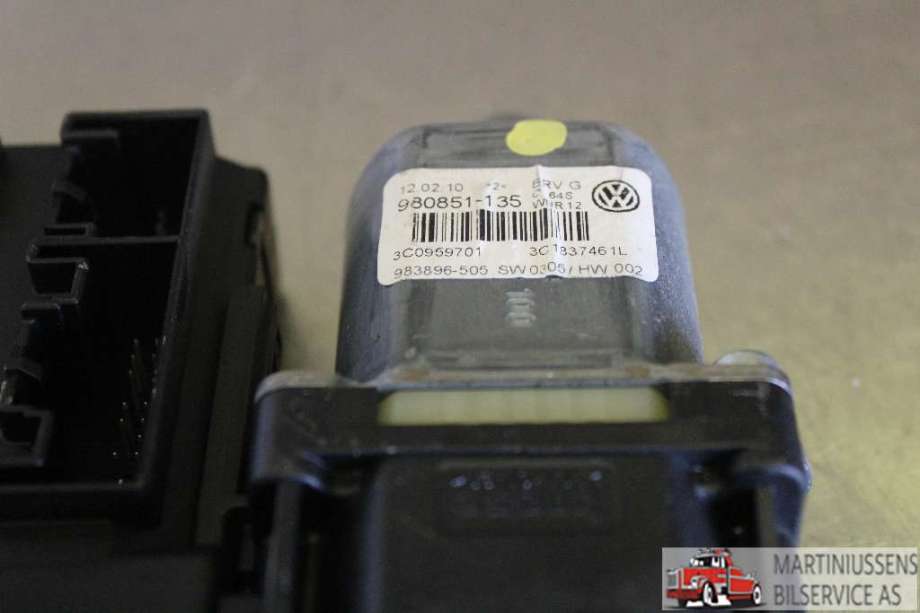 Ruteheis venstre til VW Passat 2005-2010 (B6) (B6) (VOLKSWAGEN|3C1 837 461L|)