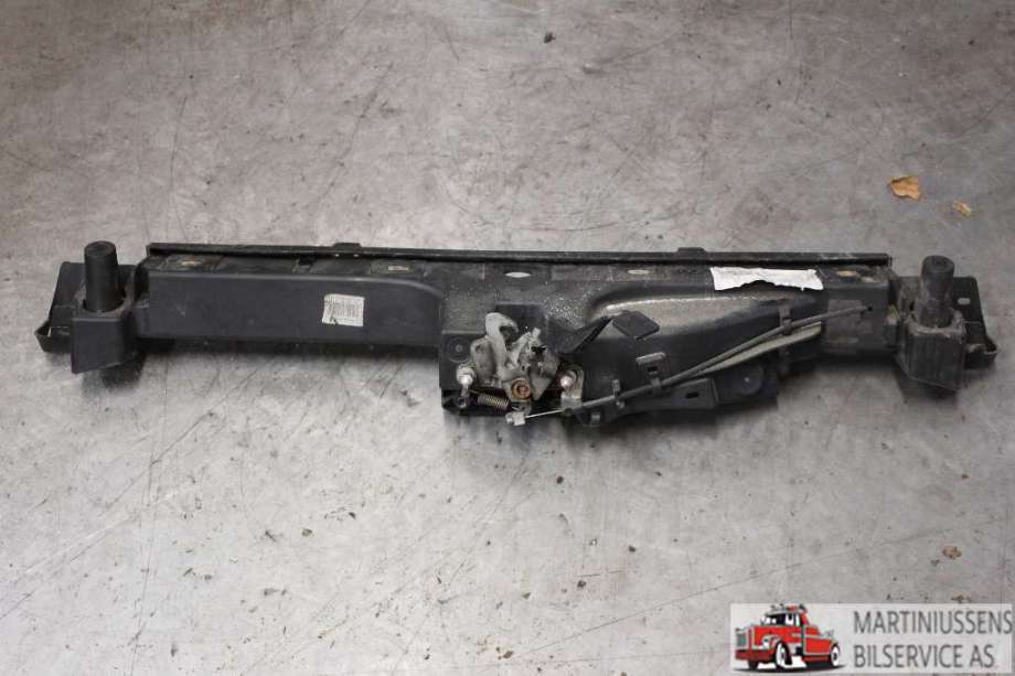 Frontplate øvre til Citroën DS5, 2012-2017  
