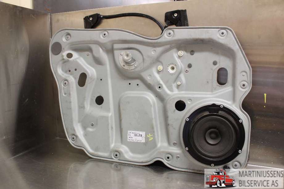 Ruteheis til VW Caddy 2010-2015 (Type III, Fase 2) (VOLKSWAGEN|)
