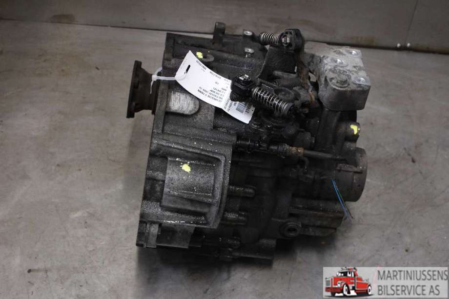 Girkasse manuell 6-trinn til VW Passat 2005-2010 (B6) (B6) (VOLKSWAGEN|HDU|)