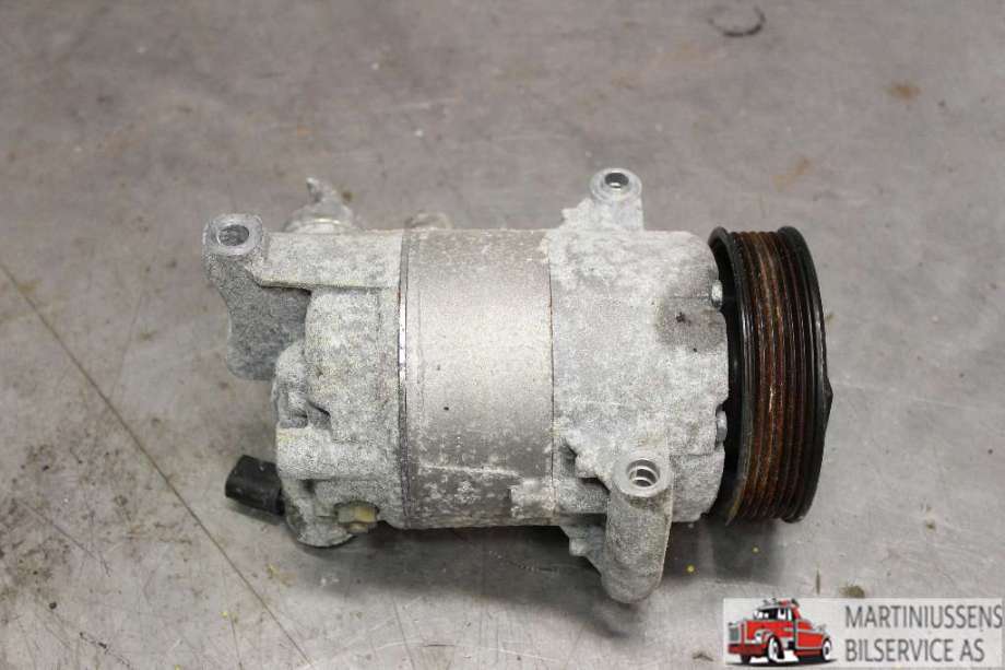 Aircondition kompressor til Škoda Octavia 2013-2016 (Type III, Fase 1)  (SKODA|5Q0 820 803 D|)