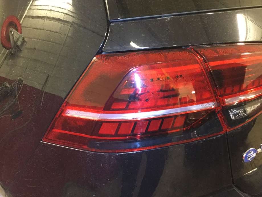 Baklykt venstre til VW e-Golf, 2017-2020 (Fase 2)  (VOLKSWAGEN|5G0945207G)