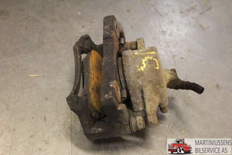 Bremsecaliper venstre foran til Toyota Hiace, 2007-2012 (Fase 3)  (TOYOTA|)