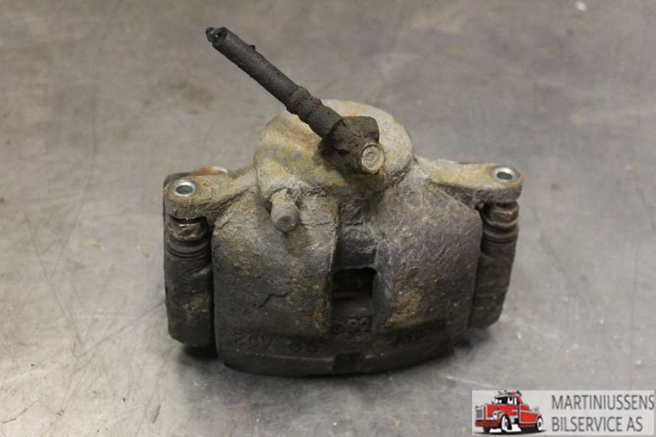 Bremsecaliper venstre foran til Toyota Hiace 2007-2012 (Fase 3)  (TOYOTA|)