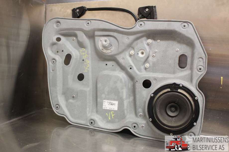 Ruteheis til VW Caddy 2010-2015 (Type III, Fase 2) (VOLKSWAGEN|)