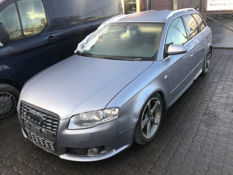 Tåkelykt venstre foran til Audi A4, 2004-2008 (Type III) (B7) (B7) (AUDI|)