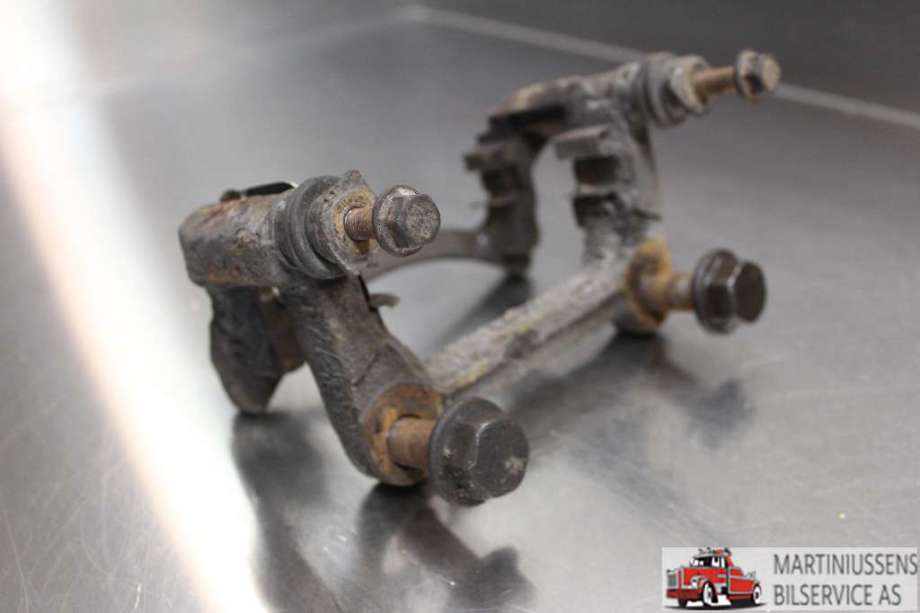 Bremsecaliper brakett til VW Transporter / Caravelle 2003-2009 (Fase 1) (T5) (T5) (VOLKSWAGEN|)