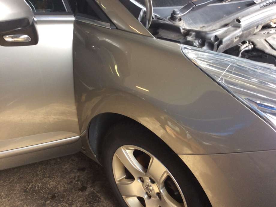 Skjerm høyre foran til Peugeot 5008, 2010-2017 (Type I)  (PEUGEOT|)