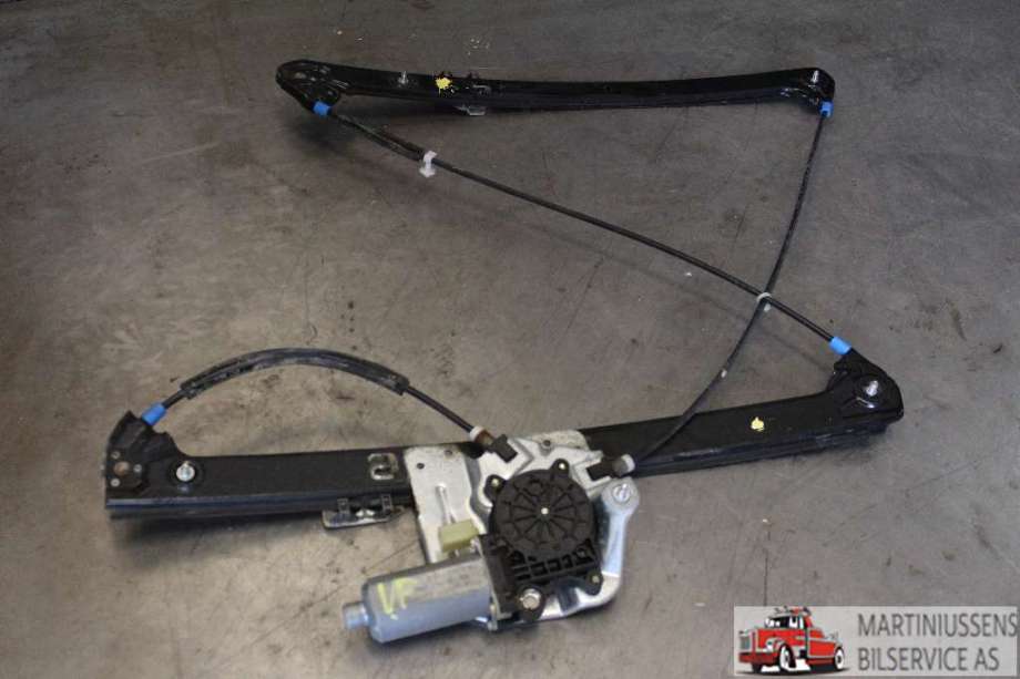 Ruteheis venstre til BMW X5 2000-2006 (E53) (E53) (BMW|8 381 019 9|)