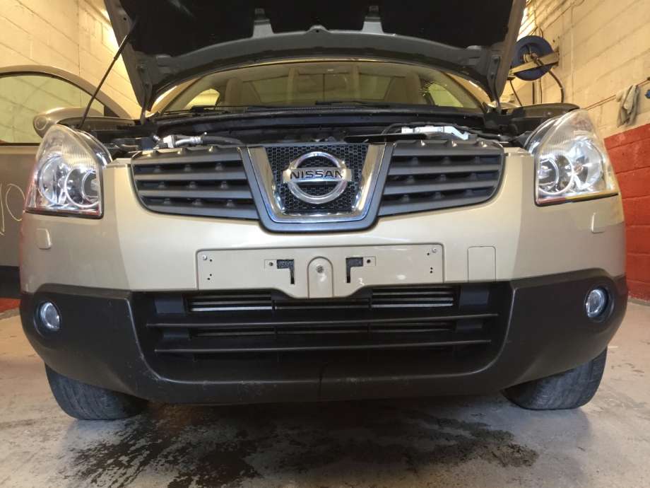 Støtfanger foran til Nissan Qashqai 2007-2010 (Type I, Fase 1) (NISSAN|)