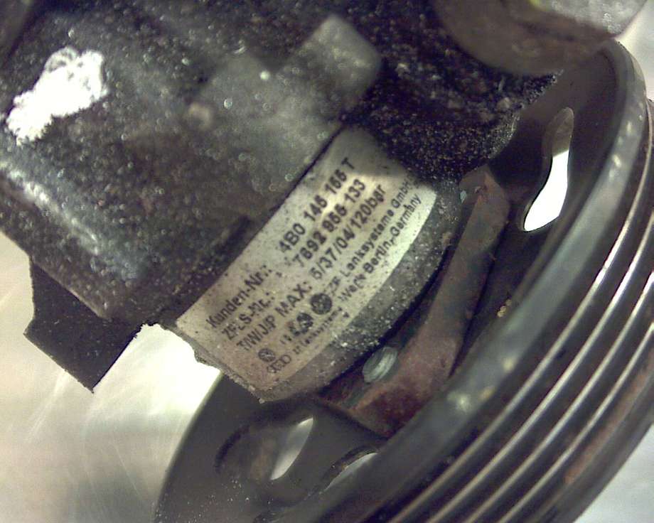 Servo pumpe mekanisk til Audi A6 2001-2004 (Type II, Fase 2) (C5) (C5) (AUDI||4B0146166T)