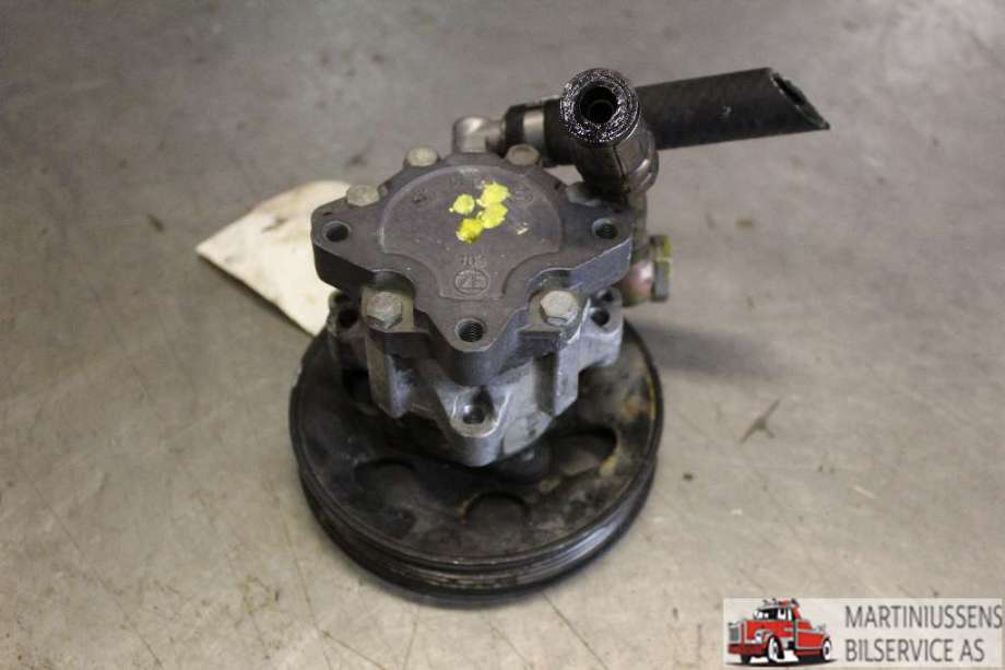 Servo pumpe mekanisk til Audi A6 2001-2004 (Type II, Fase 2) (C5) (C5) (AUDI||4B0146166T)