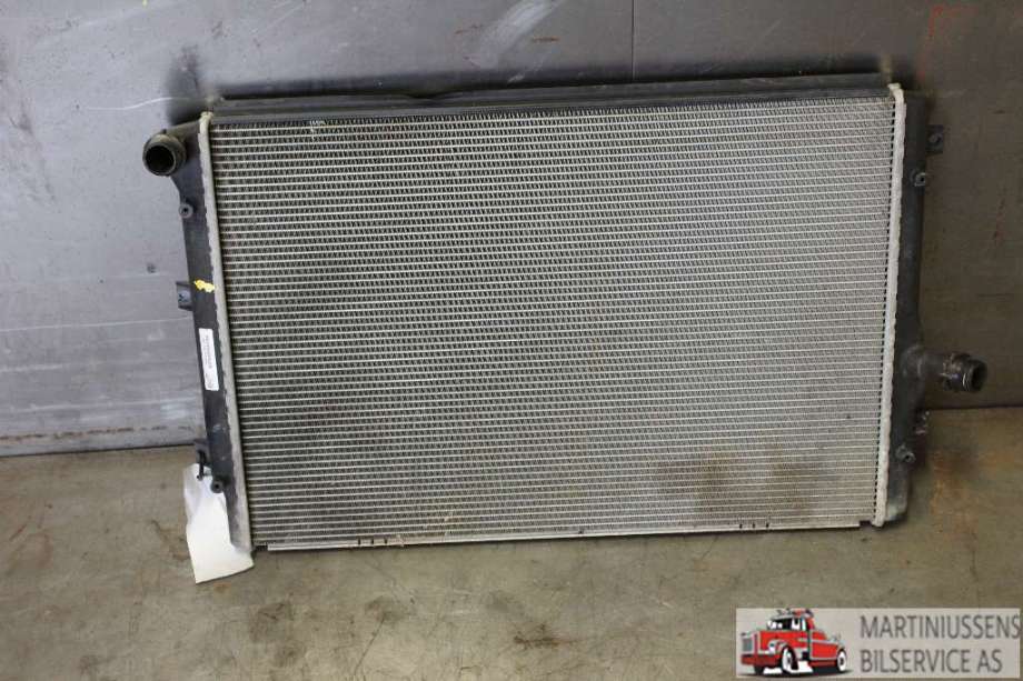Radiator (manuell gir) til VW Caddy, 2010-2015 (Type III, Fase 2)  (VOLKSWAGEN|)