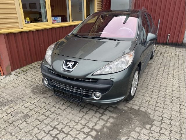 Tåkelykt venstre foran til Peugeot 207, 2006-2012  (PEUGEOT|)