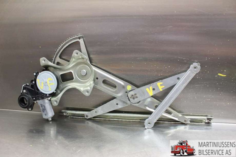 Ruteheis venstre til Toyota RAV4 2006-2009 (Type III, Fase 1)  (TOYOTA|422520-10540|)