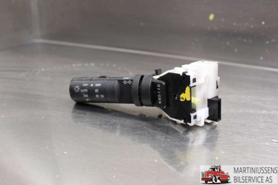 Bryter blink til Nissan Qashqai, 2007-2010 (Type I, Fase 1) (NISSAN|NS0118)