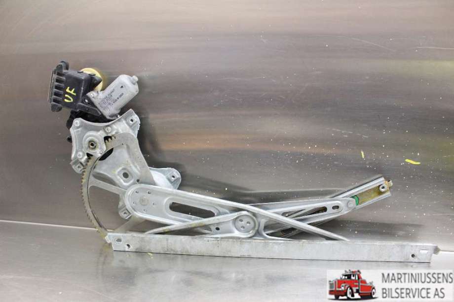 Ruteheis venstre til Toyota Auris 2013-2015 (Type II, Fase 1)  (TOYOTA|85702-02020|)