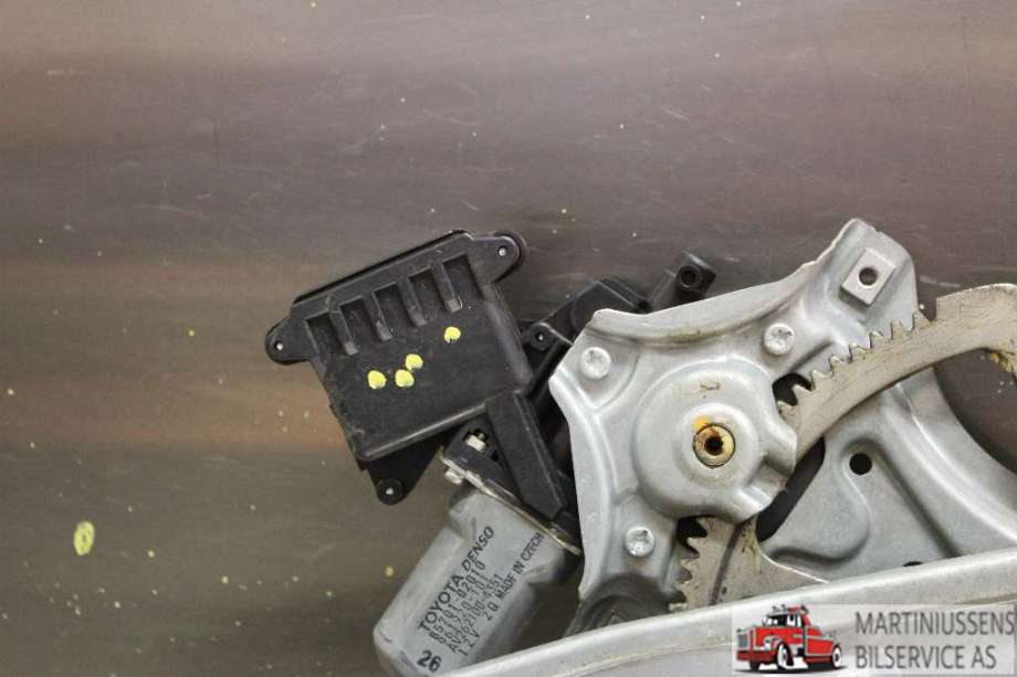 Ruteheis venstre til Toyota Auris 2013-2015 (Type II, Fase 1)  (TOYOTA|85710-02010|)