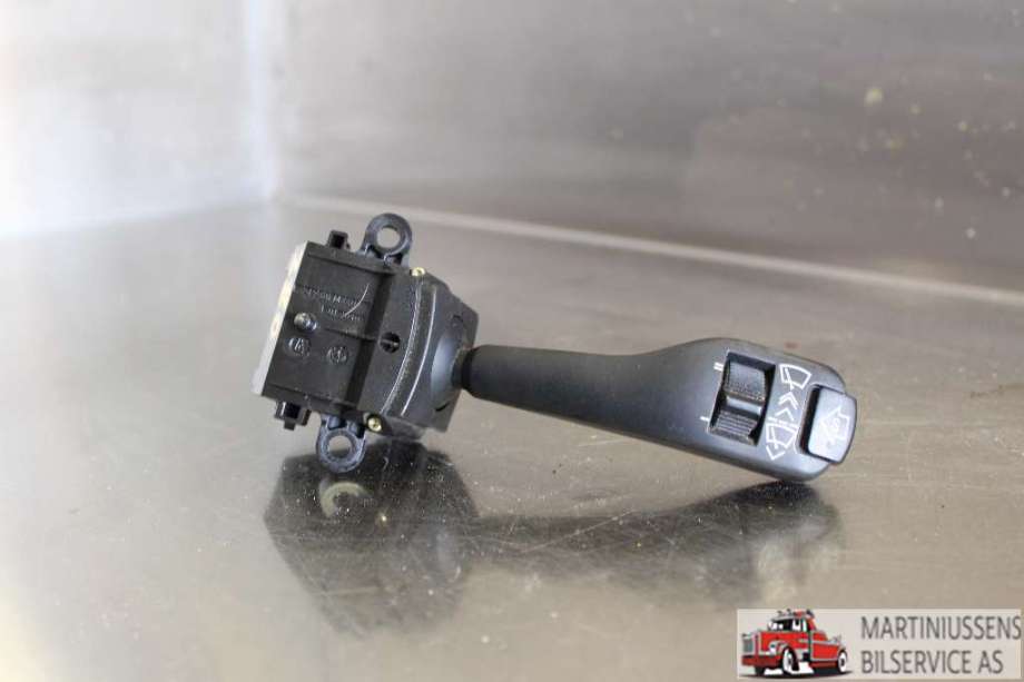 Bryter visker til BMW X5 2000-2006 (E53) (E53) (BMW|8 275 408|)