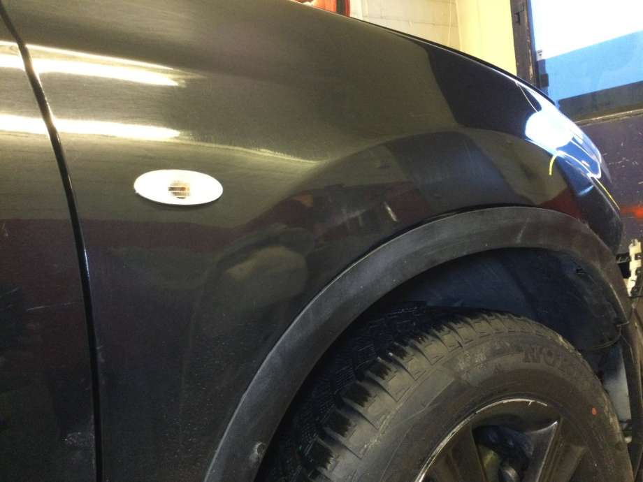 Skjerm høyre foran til Nissan Qashqai 2010-2014 (Type I, Fase 2)  (NISSAN|)