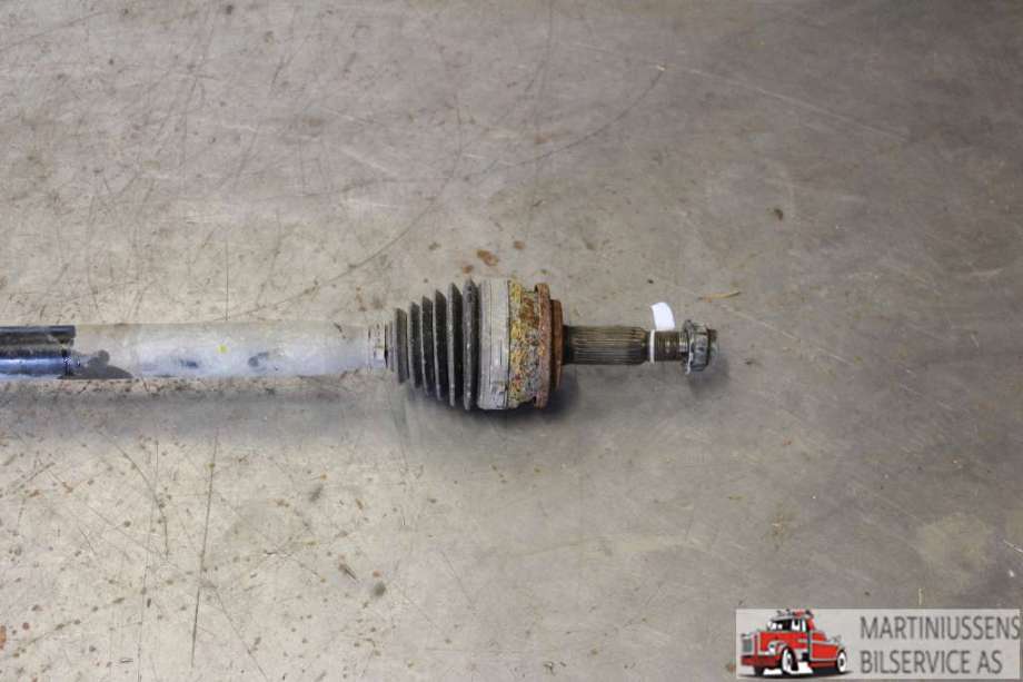 Drivaksel høyre foran til Toyota Avensis 2009-2015 (Type III, Fase 1)  (TOYOTA|)