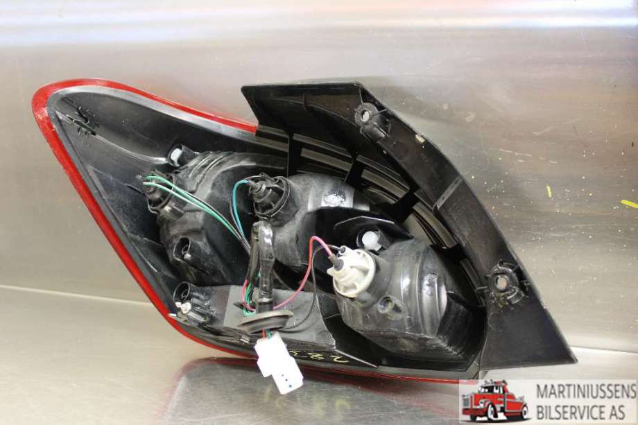 Baklykt høyre til Mitsubishi Space Star 2013-->> (Type II)  (MITZ|)