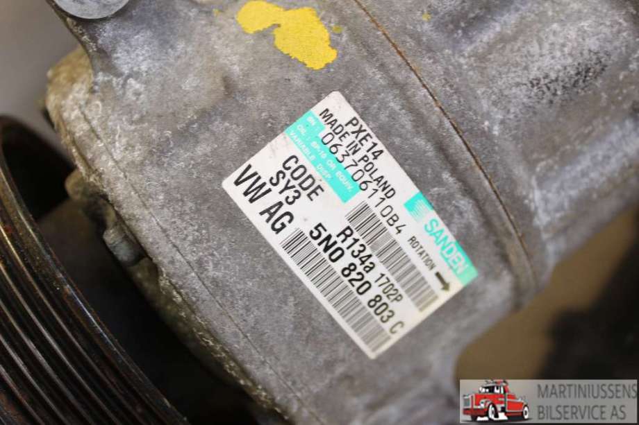 Aircondition kompressor til Škoda Octavia, 2009-2013 (Type II, Fase 2)  (SKODA|5N0 820 803 C)