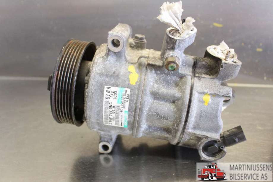 Aircondition kompressor til Škoda Octavia 2009-2013 (Type II, Fase 2)  (SKODA|5N0 820 803 C|)