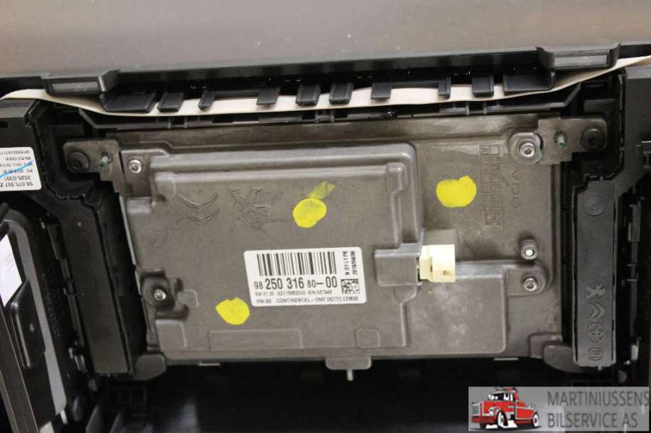 Multimedia display (MCU - Media Controller Unit) til Toyota Proace 2016-->> (Type II)  (TOYOTA|98250 316 80-00|)