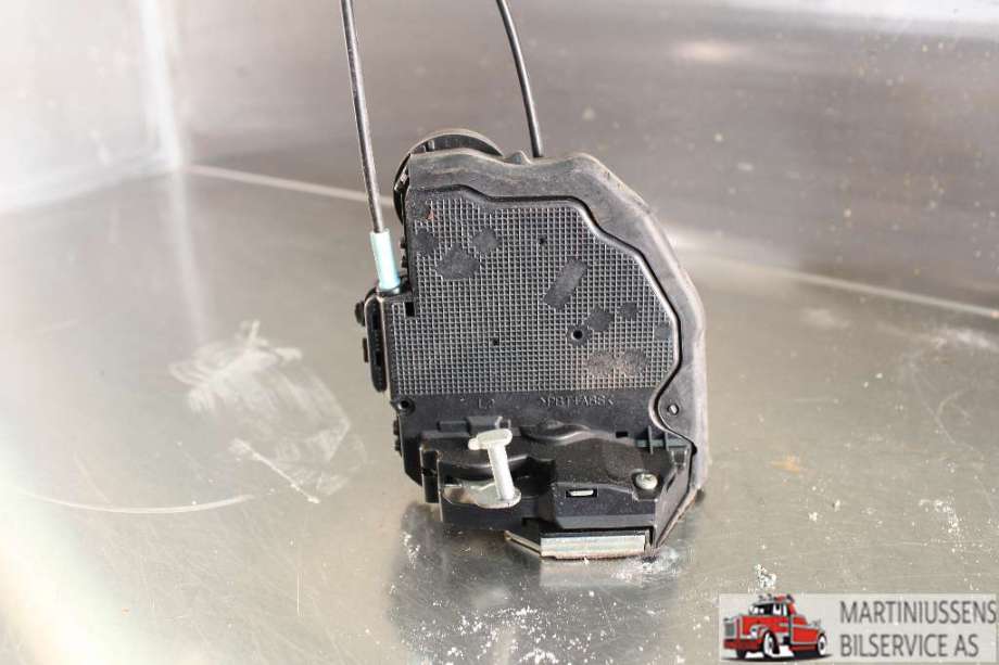 Låsekasse venstre til Toyota Urban Cruiser 2009-2014  (TOYOTA|)