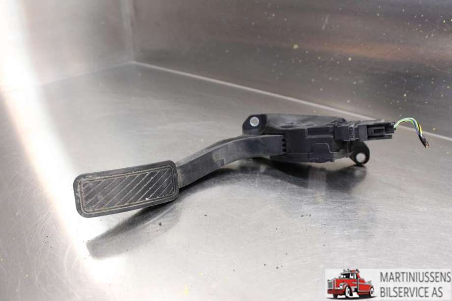Pedal gass til Ford Fiesta 2013-2017 (Type VI, Fase 2)  (FORD|8V21-9F836-AB|)
