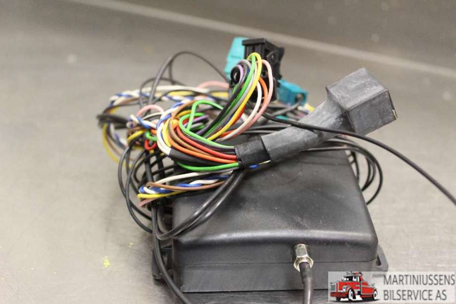 Antenne navigasjon til Ford Fiesta 2013-2017 (Type VI, Fase 2)  (FORD|2060302080604020315|03 6104|)