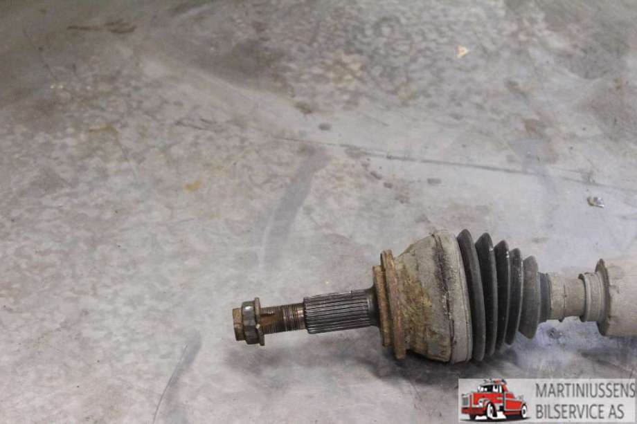 Drivaksel venstre foran til Toyota RAV4 2006-2009 (Type III, Fase 1)  (TOYOTA|)