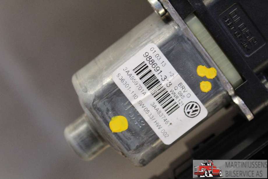 Ruteheis venstre til VW Passat 2011-2015 (B7) (B7) (VOLKSWAGEN|3AA837461|)