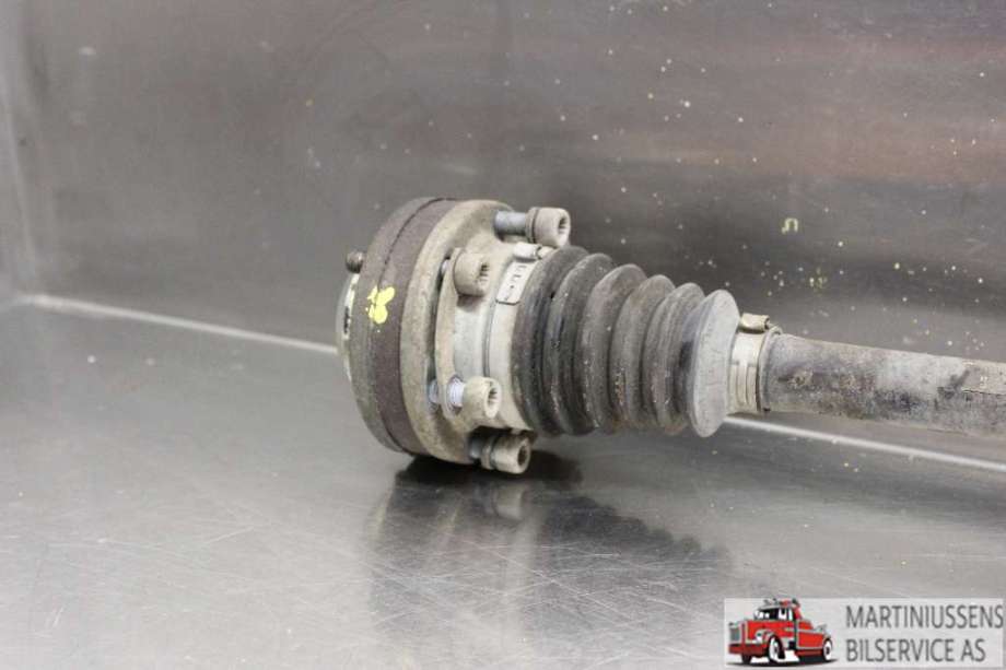 Drivaksel venstre foran til VW Caddy 2010-2015 (Type III, Fase 2)  (VOLKSWAGEN|)