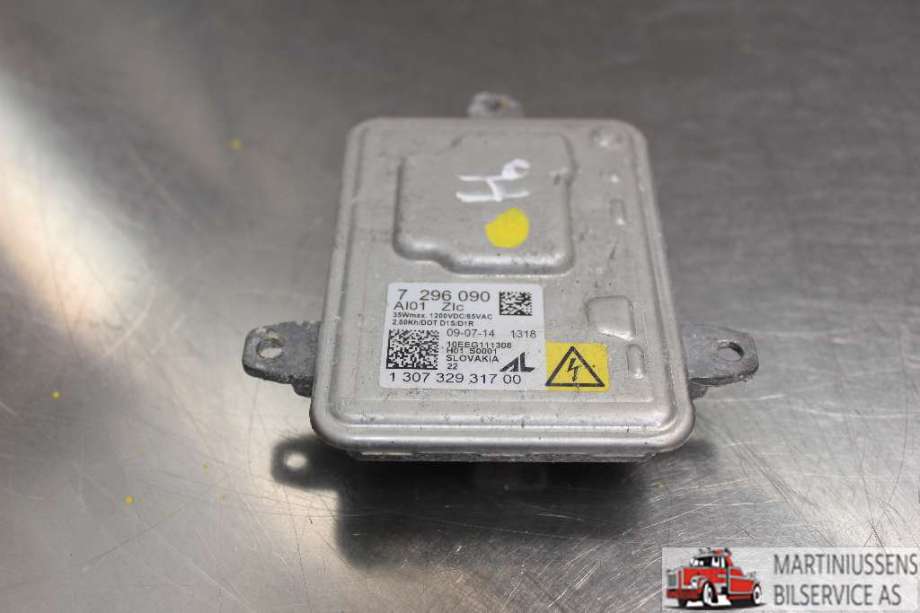 Styreenhet xenon/ballast til BMW 3-Serie, 2012-2018 (F30/F31/F34) (F30/F31/F34) (BMW|7 296 090)