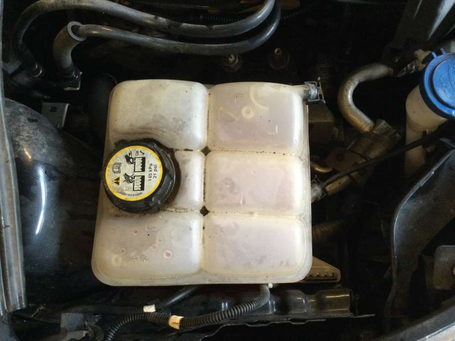 Ekspansjonstank til Ford Focus, 2011-2014 (Type III, Fase 1)  (FORD|)