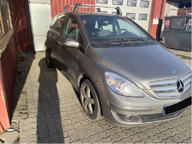 Tåkelykt høyre foran til Mercedes B-Klasse 2008-2011 (Fase 2) (W245) (W245) (MERCEDES|)
